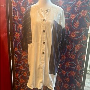 Two-Tone Button Front dress - white & Navy- never worn